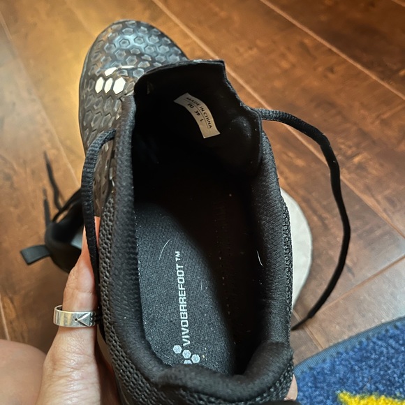 • MOVING LAST CHANCE 7/31/2024 • Vivobarefoot Evo EU 39 fits like a 7.5/38 - Picture 5 of 7
